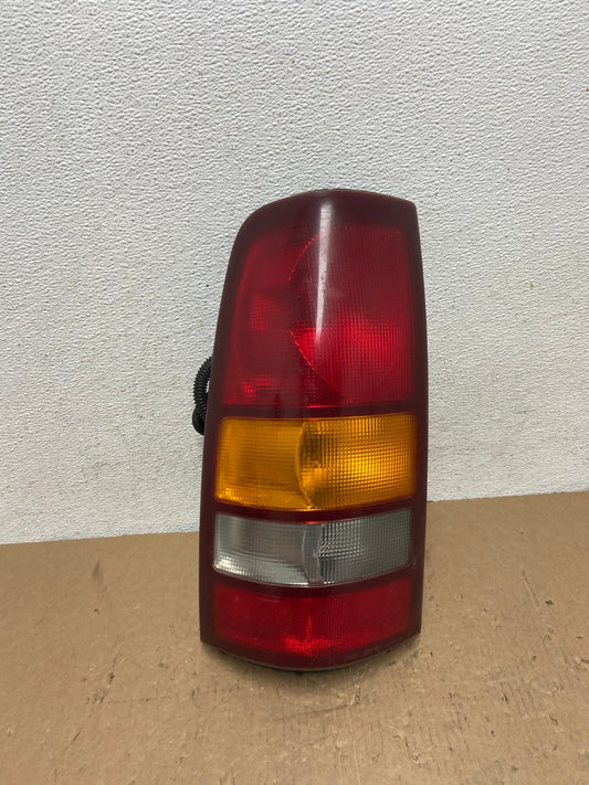 1999-2002 Chevrolet Silverado 1500 Left Driver Lh Side Tail light AD8046 LK0