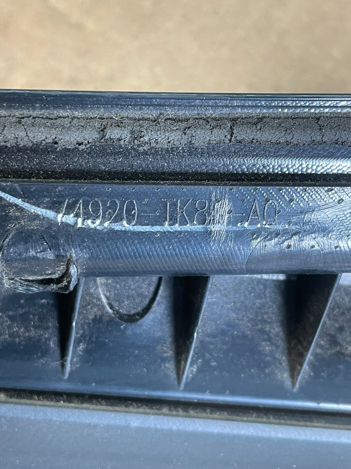 2011-2017 Honda Odyssey Left Driver Rear Gate Spoiler Garnish AD0216 DG4