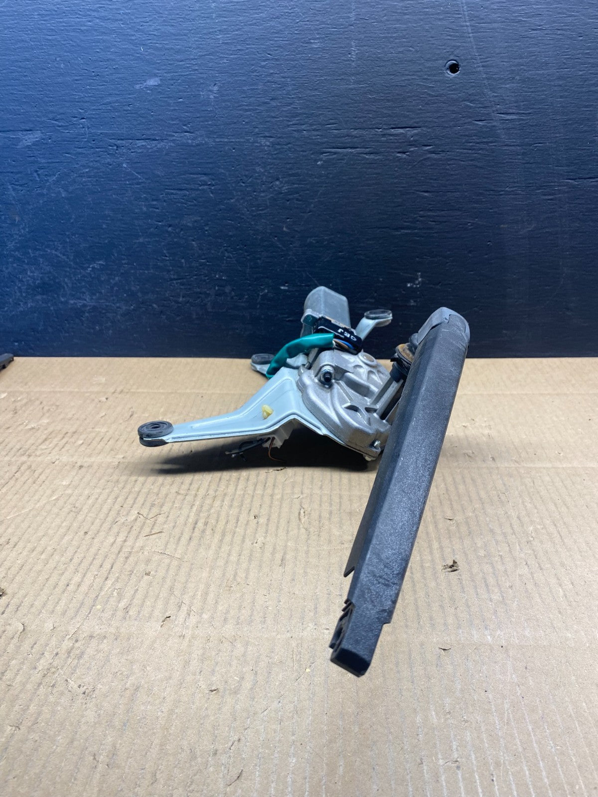 2007 - 2010 Hyundai Santa Fe Rear Glass Windshield Wiper Motor ad1517 DG2