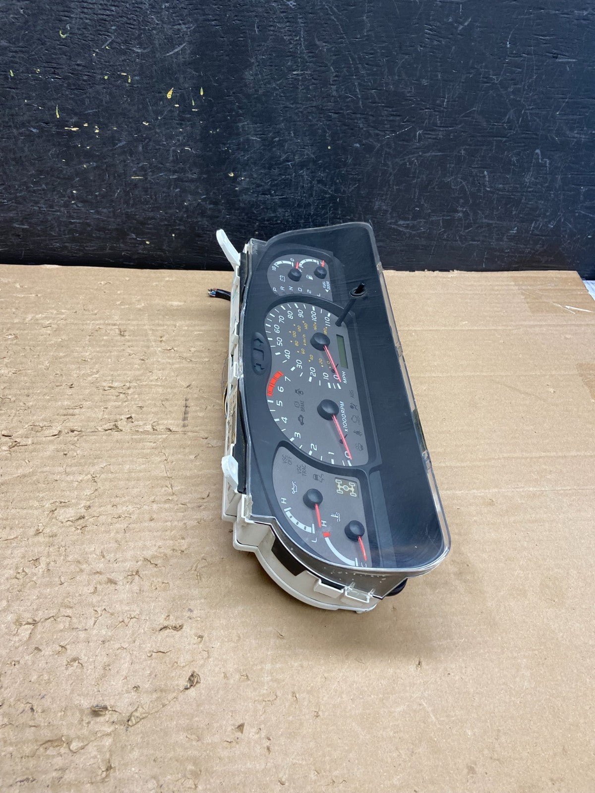 2001 to 2004 Toyota Sequoia Speedometer Insrument Gauge Cluster ag8609 DG1