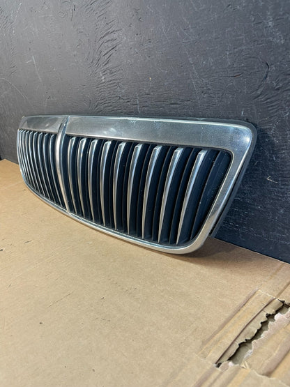 2002 to 2005 Hyundai XG350 Front Upper Grill Grille W/Emblem AE8373 DG1