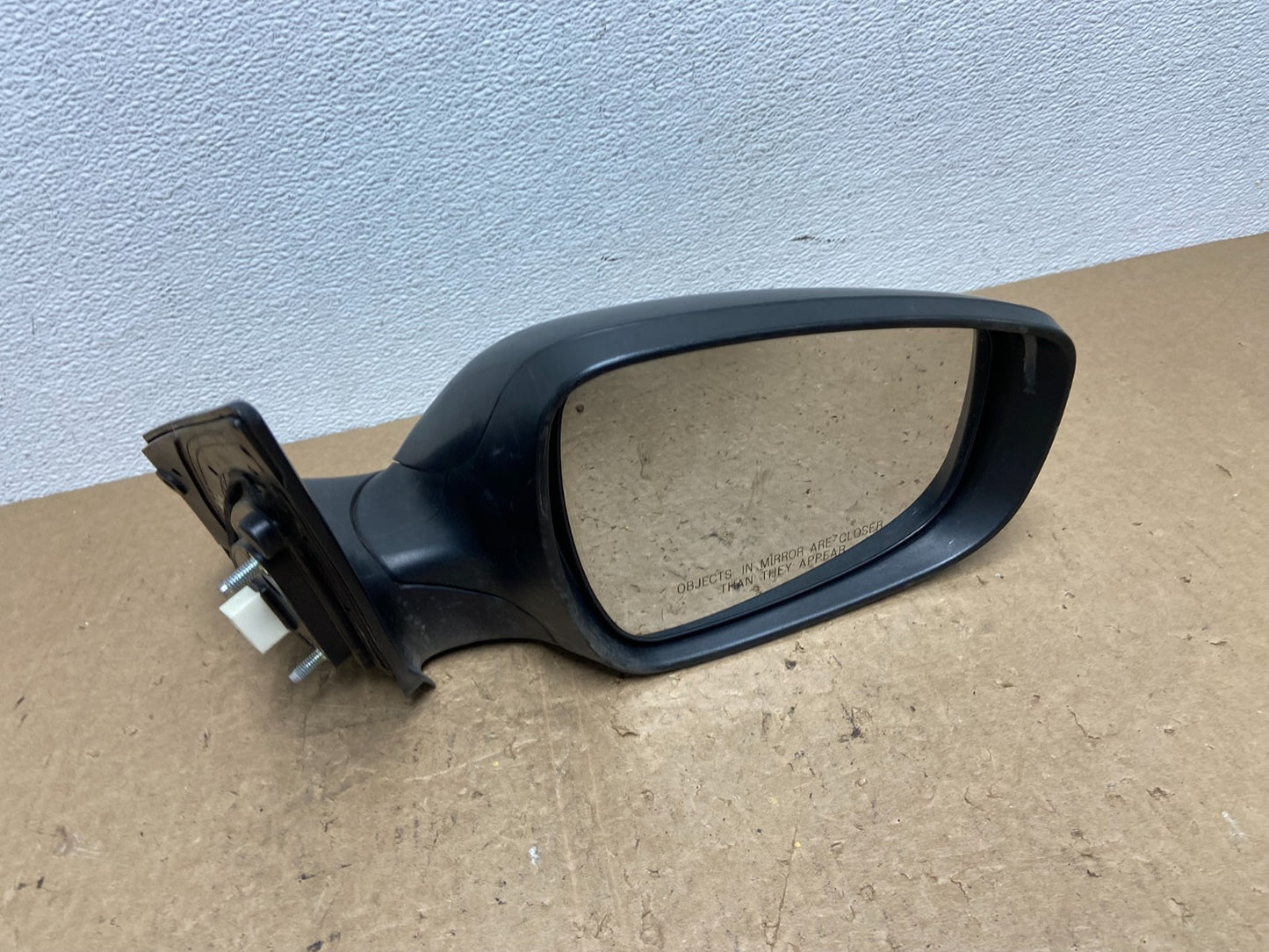 2012 2013 2014 Hyundai Elantra Right Passenger  Door Mirror Oem AC1434 DW7