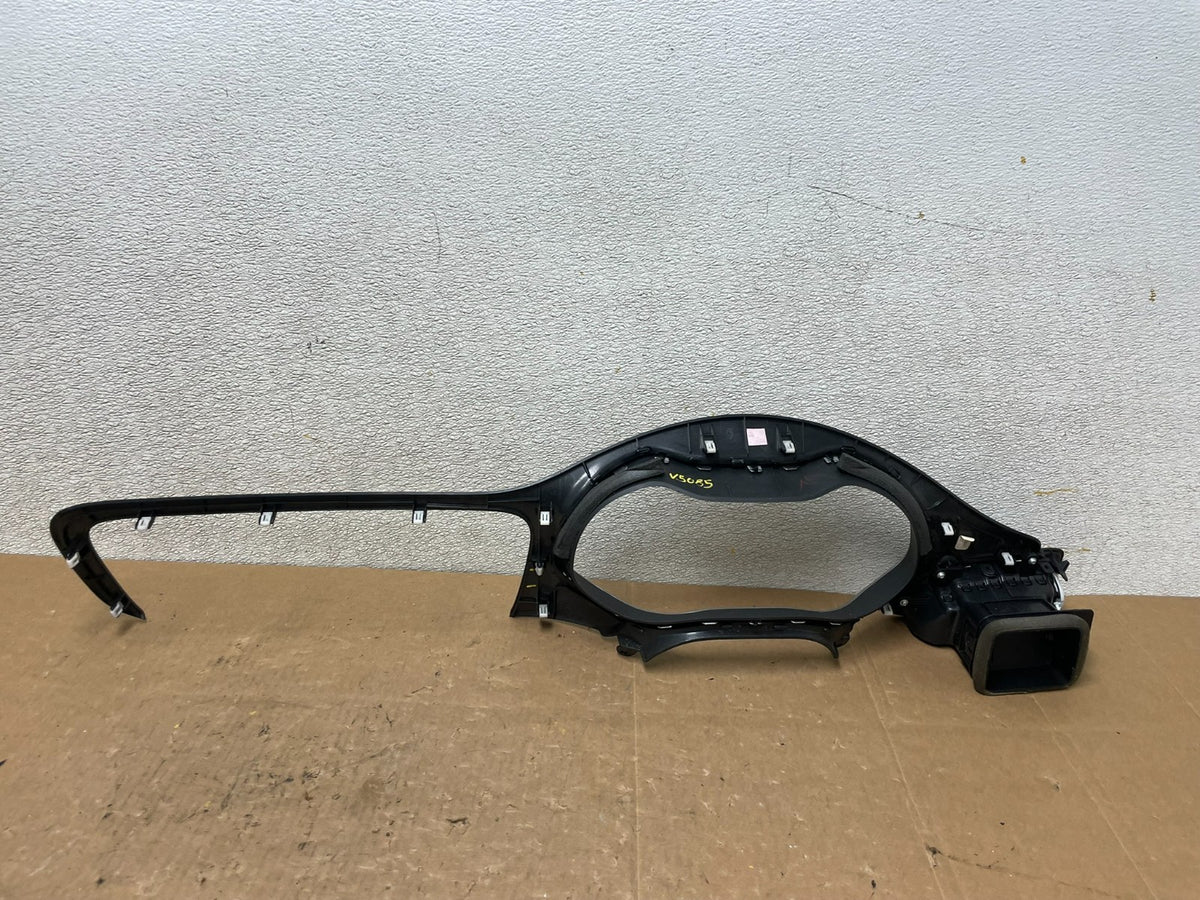 2015-2017 Chrysler 200 Speedometer Cluster Dash Bezel Trim W/ Vent v5085 DG3
