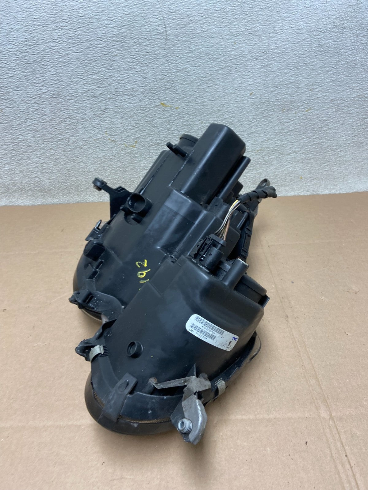 2007 2008 2009 Mercedes E Class Left Driver LH Halogen Headlight X9192 DW8