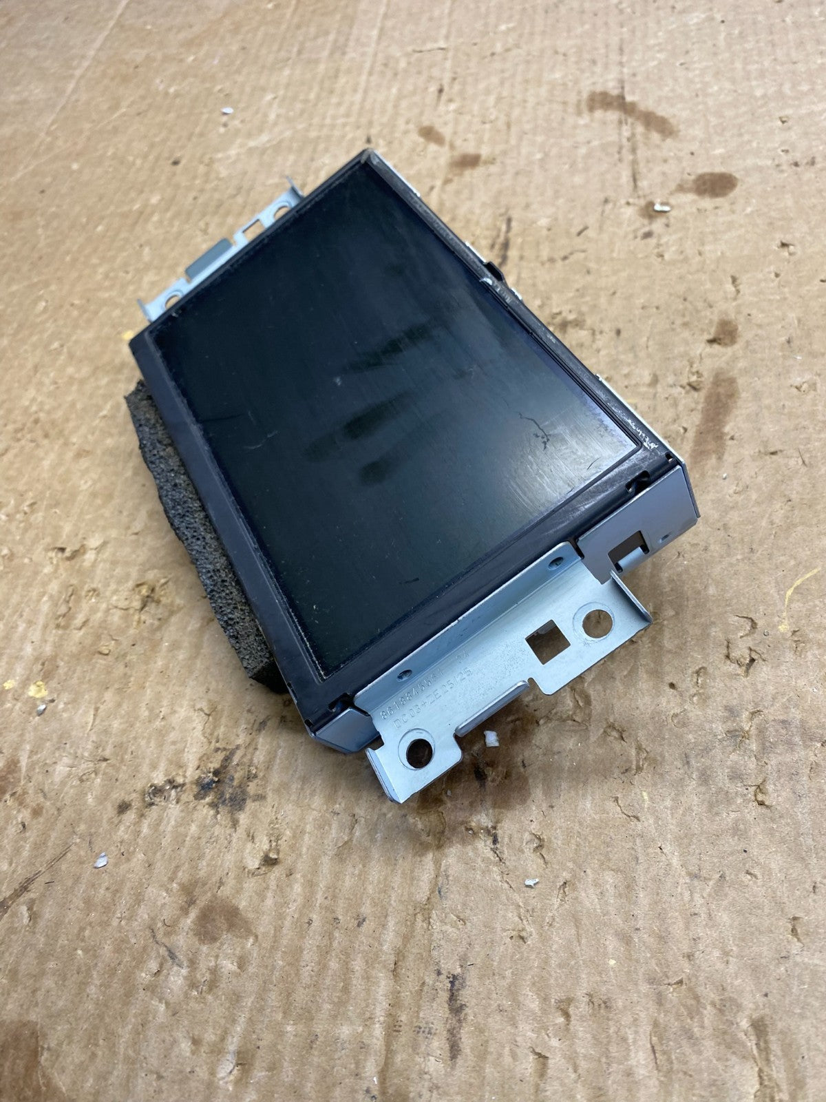2011 to 2018 Volvo S60 Radio Audio Information Display Screen 31357075 Z4445 DG2