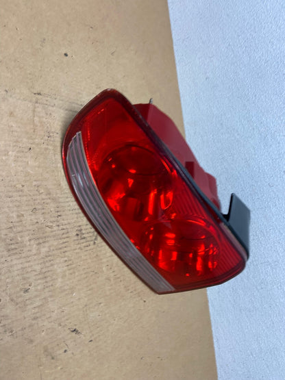 2002 to 2005 Hyundai Sonata Left Driver Lh Side Tail Light Oem AC2915 LK2