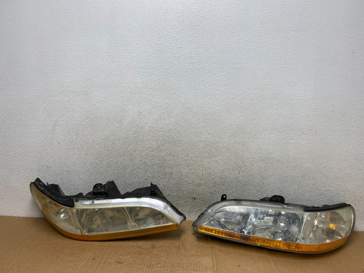 1998 to 2002 Honda Accord Left+Right Set Side Headlights AI4465 DW0