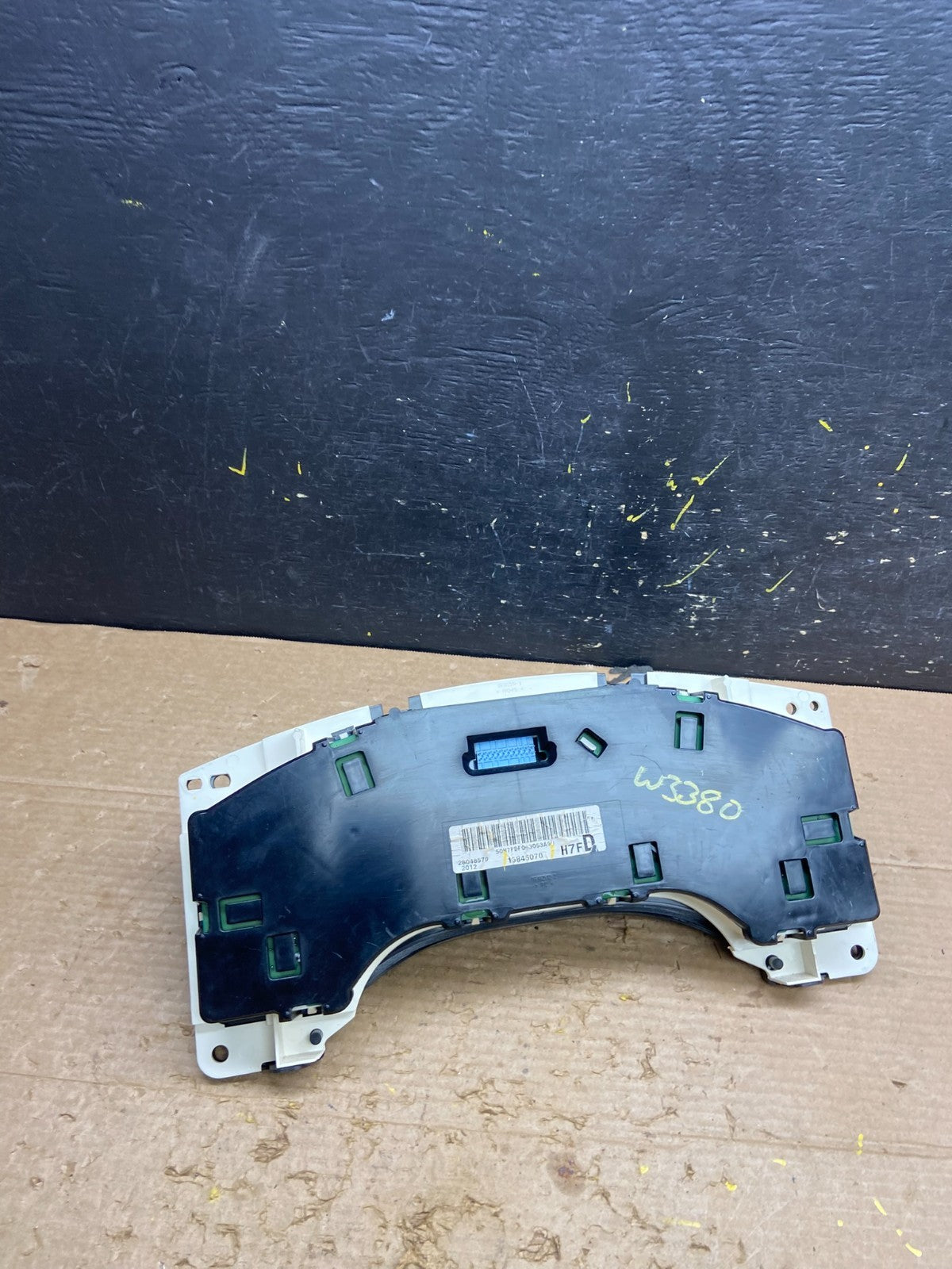 2004 to 2007 Chevrolet Express Speedometer Cluster Gauge OEM W3380 DG5