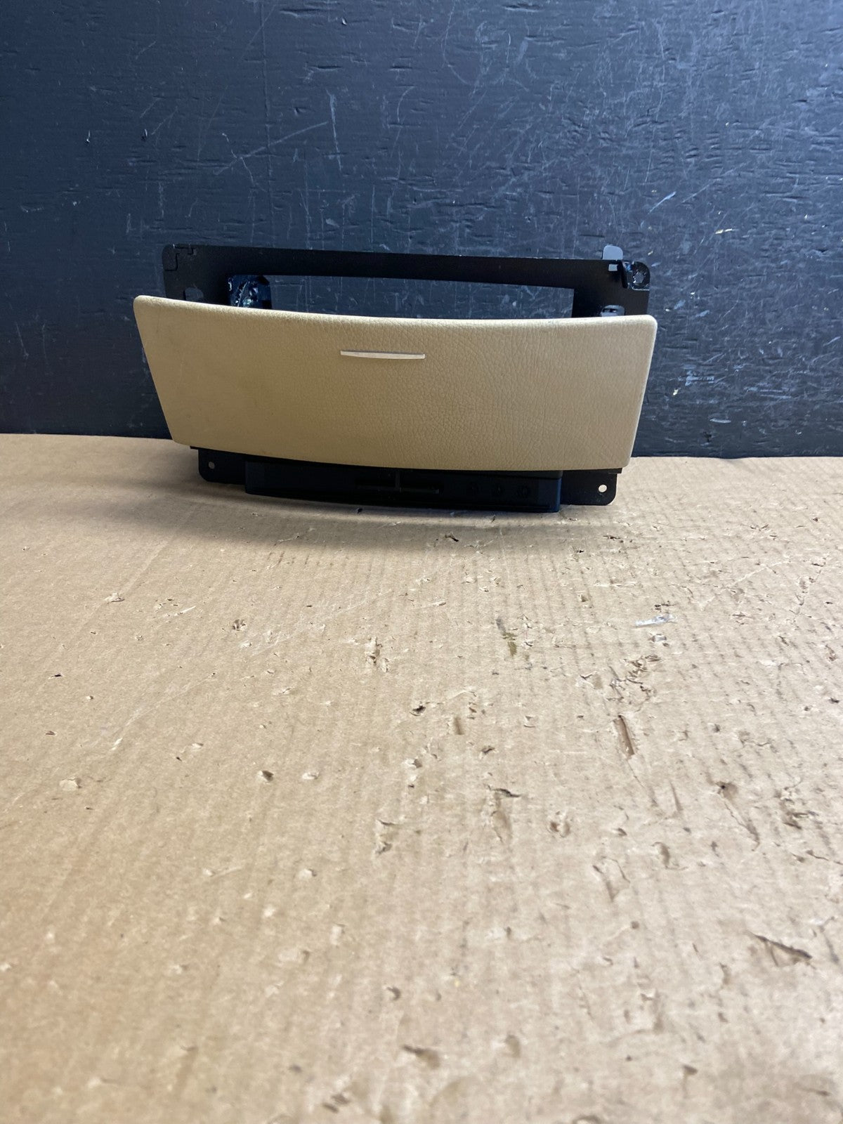 2007 to 2009 Mercedes S-Class S550 Center Console CD Player Cover Trim AE4274 DG0