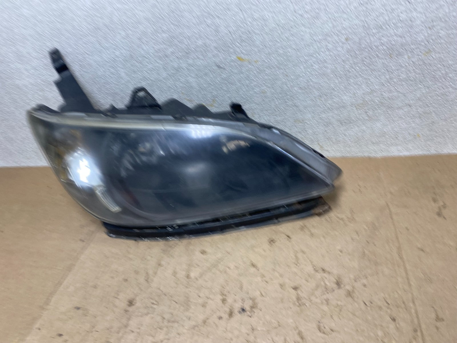 2004 2005 Honda Civic Sedan Headlight Halogen Right Passenger Rh W9361 DW1