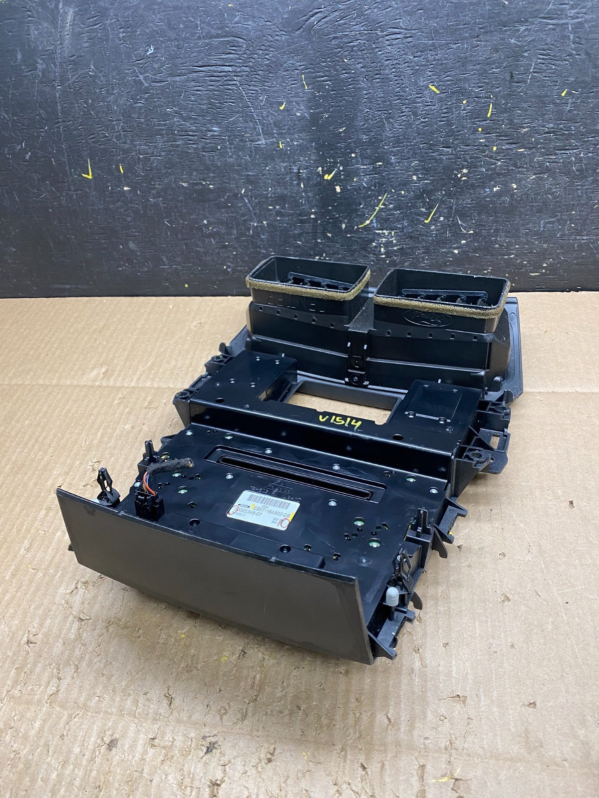 2014 2015 Ford Explorer Radio Climate Control Trim Bezel Panel v1514 DG6