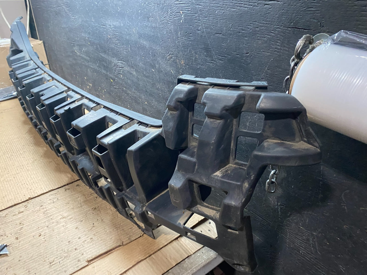 2006 - 2012 Mercedes GL X164 Rear Bumper Mounting Bracket v9219 DG1