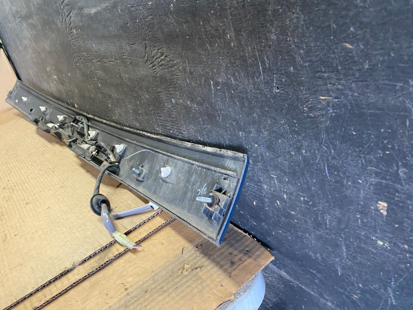 2009 - 2013 Subaru Forester Liftgate Tailgate Trunk Trim Molding OEM s1462 DG8