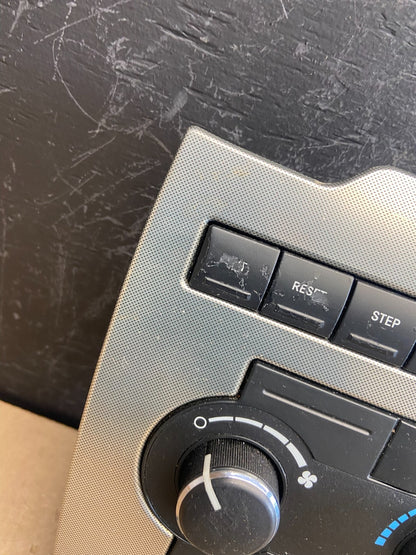 2005 to 2007 Jeep Commander Grand Cherokee A/C Climate Control Bezel AE3943 DG4