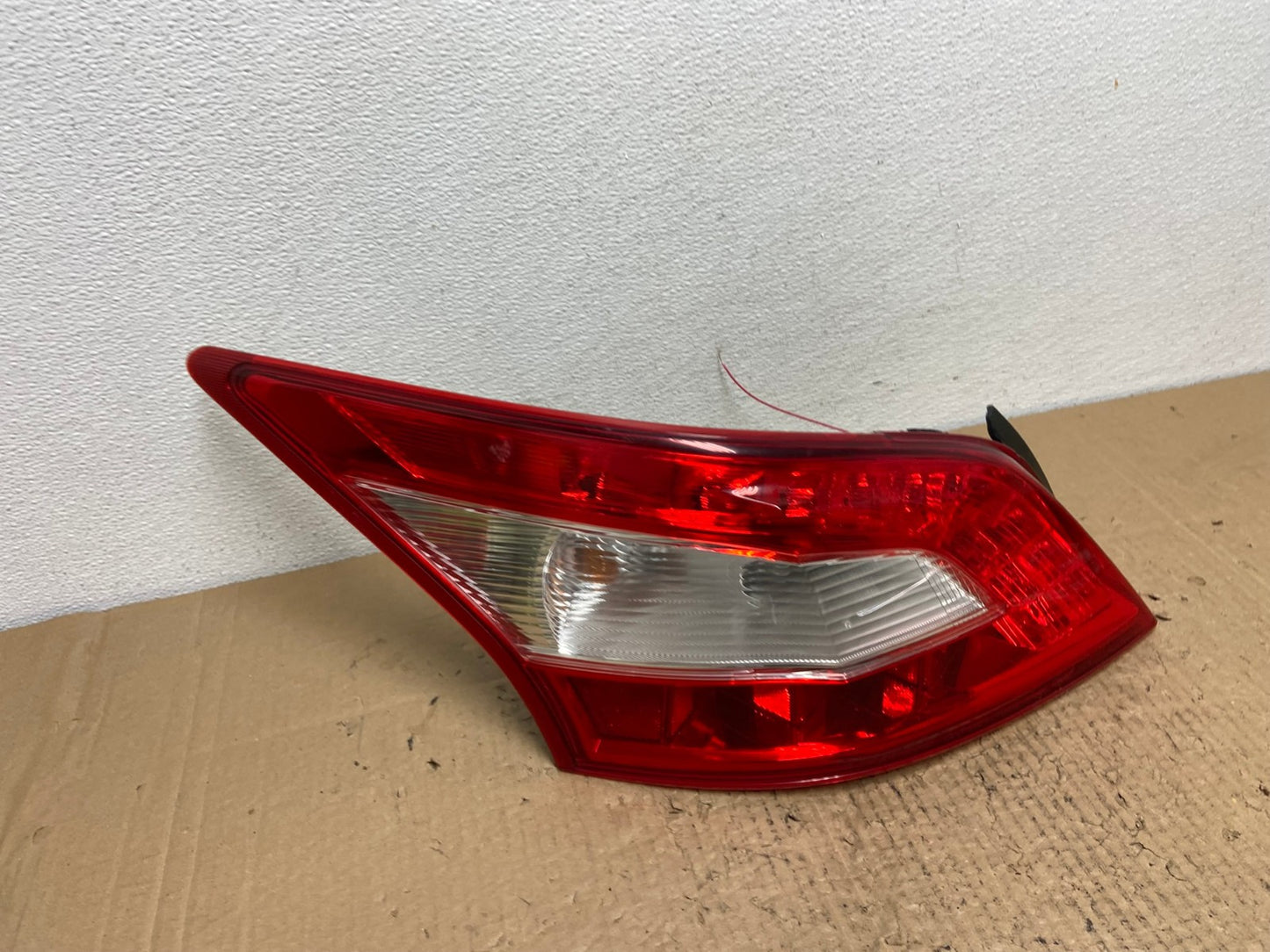 2009 2010 2011 Nissan Maxima Left Driver Lh Side Tail light OEM AC4072 LK2