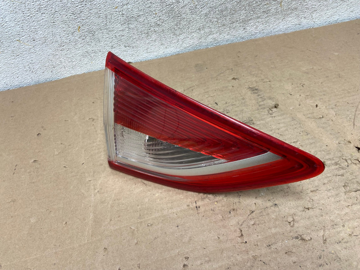 2013 to 2016 Ford Escape Left Driver LH Side Inner Tail Light AI1109 LK1