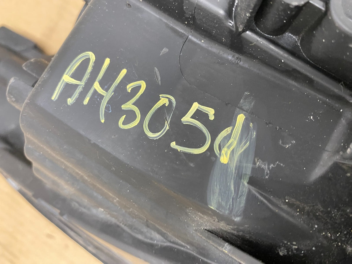 2014 to 2015 Hyundai Tucson Driver Left Side Headlight AH3051 PS9