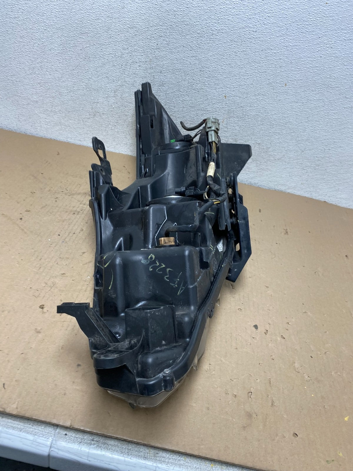 2016 - 2018 Nissan Altima Right Passenger RH Halogen Headlight AF3228 DW10