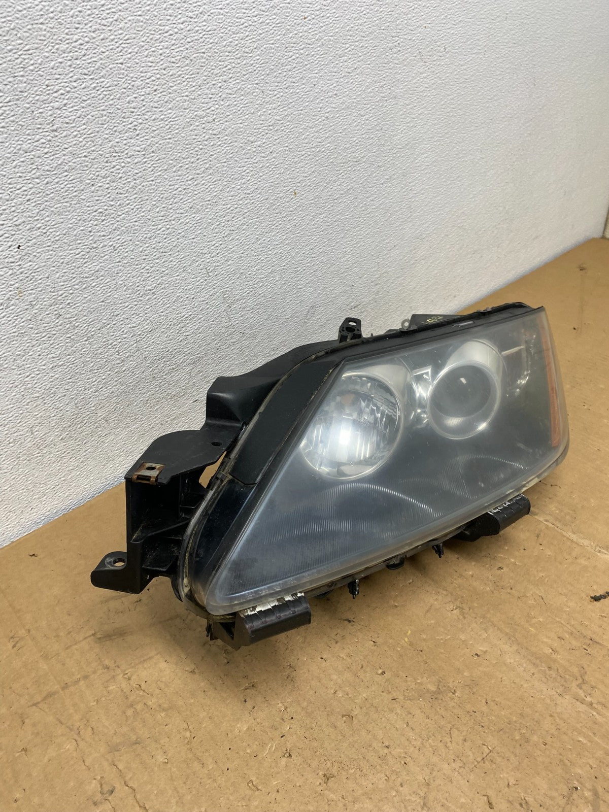 Xenon HID 2007 2008 2009 Mazda CX-7 Left Driver Headlight AC8672 DW2