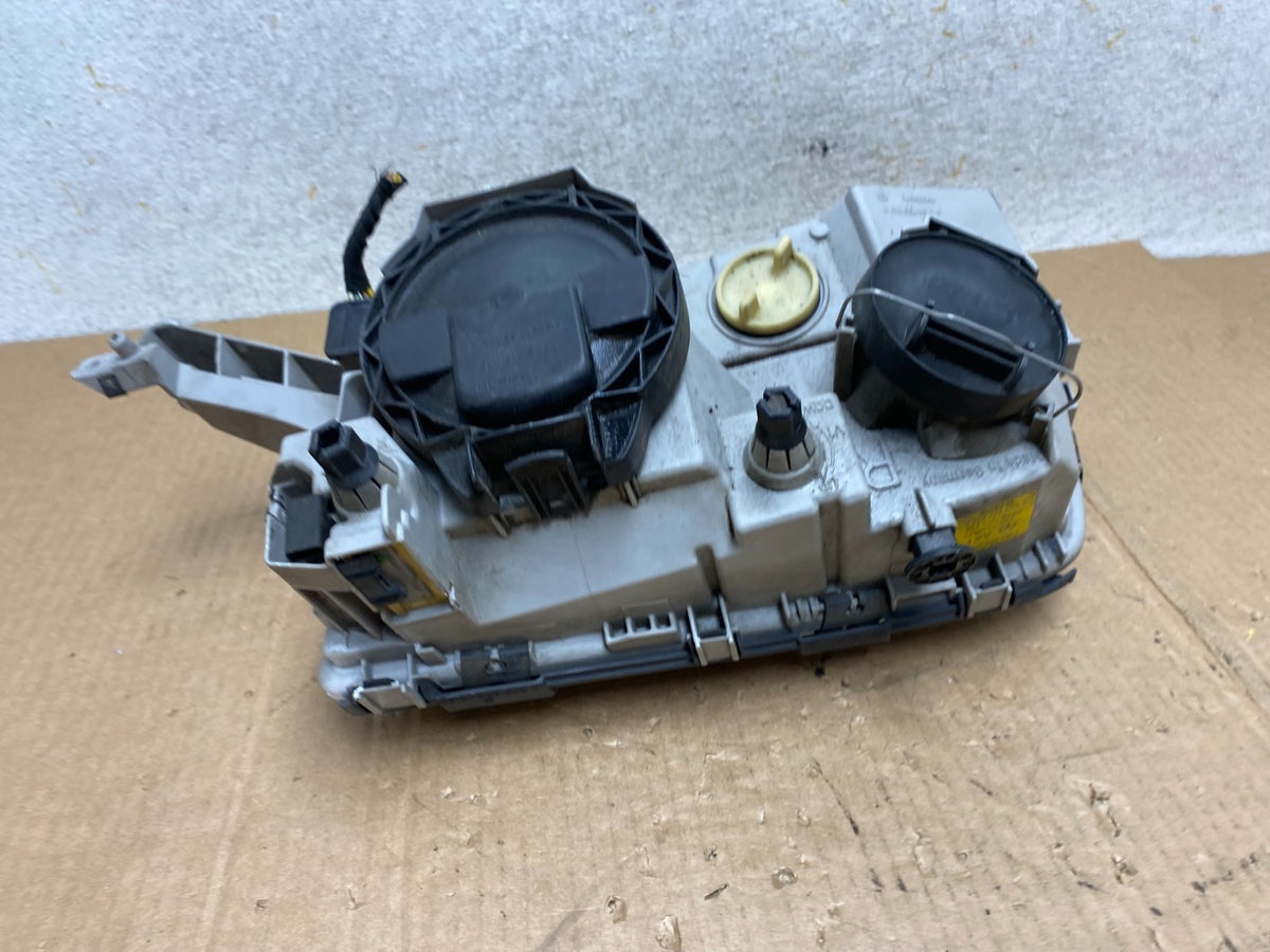 1997 - 2000 Mercedes C C230 W202 Front Right Passenger Headlight AI5446 DW4