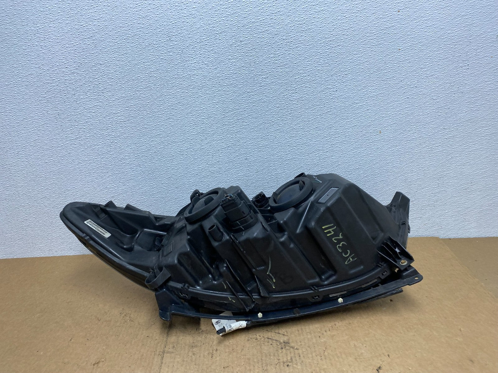2013 to 2016 Ford Fusion Left Driver Lh Side Headlight AC3241 DW9