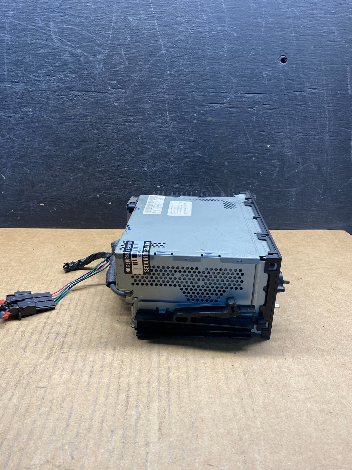 1995 to 2002 GMC Chevy Truck Yukon Silverado AM FM Radio ah4987 DG3