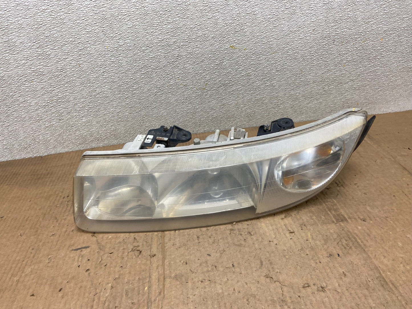 1997 - 2000 Saturn SC S Series Coupe Left Driver LH Halogen Headlights AA6669 DG0