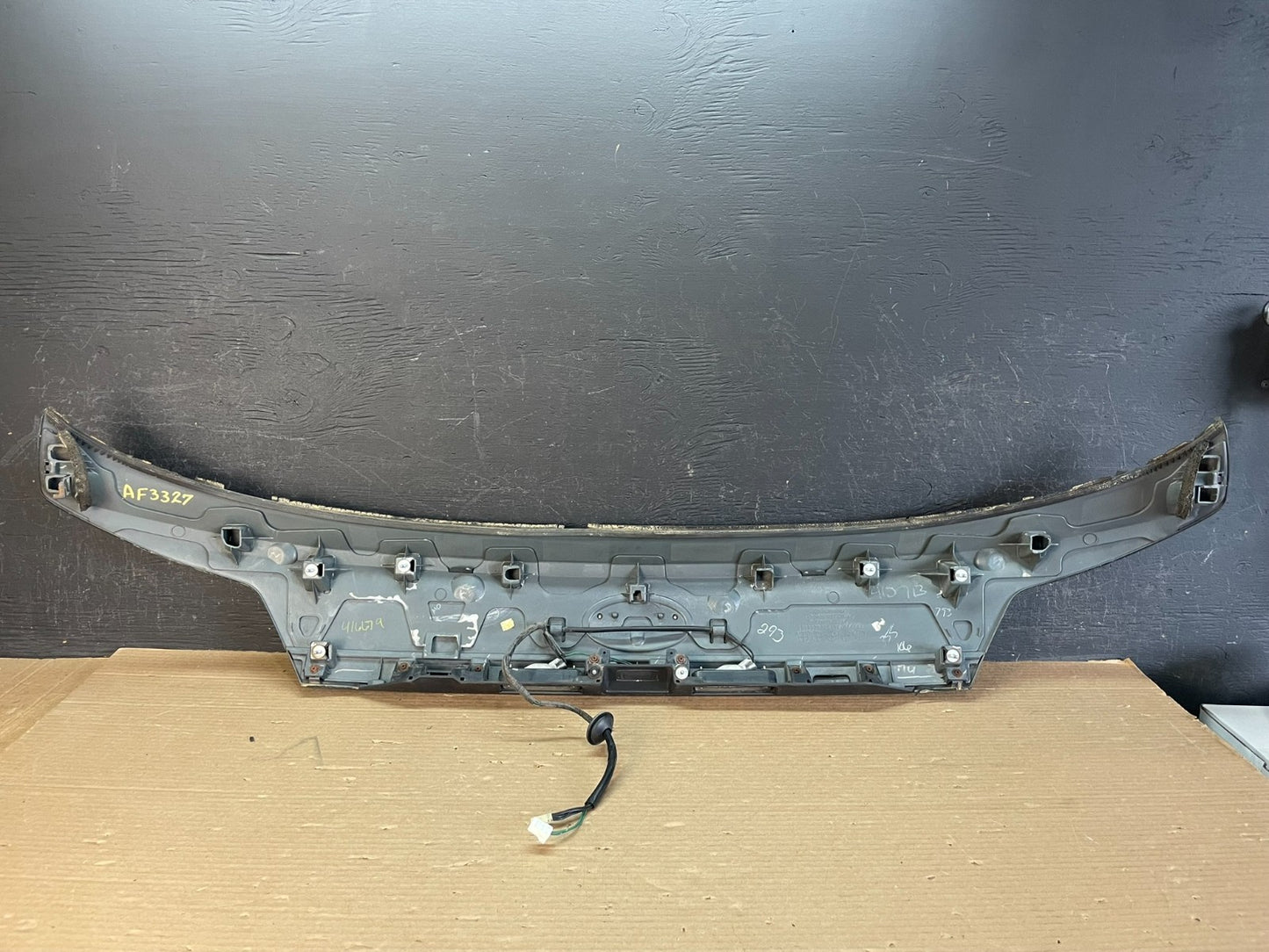 2010-2014 Subaru Outback Rear Liftgate Trunk Panel Trim Molding AF3327 DG4