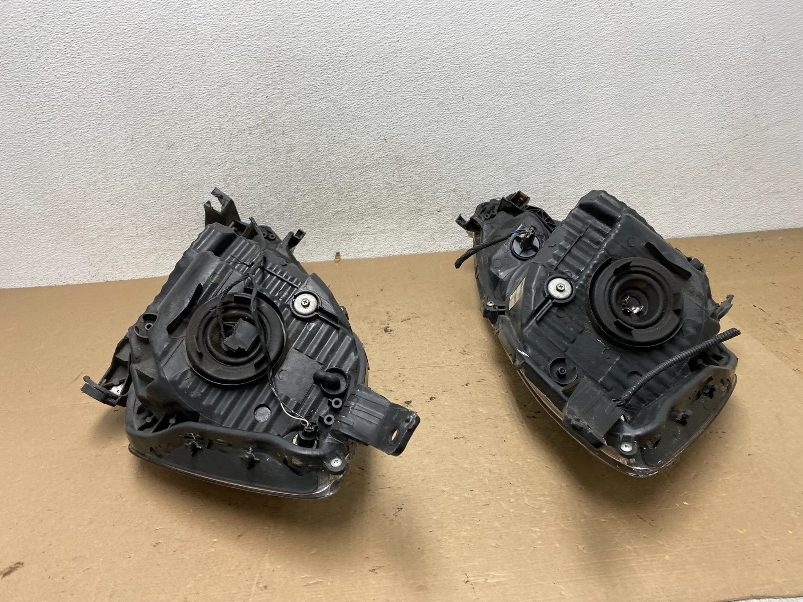 2009 to 2013 Honda Fit Left+Right Side Headlights Halogen AF5032 DW8