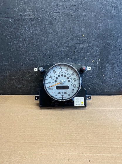 2007 - 2010 Mini Cooper Speedometer Cluster Gauge ag4989 DG0
