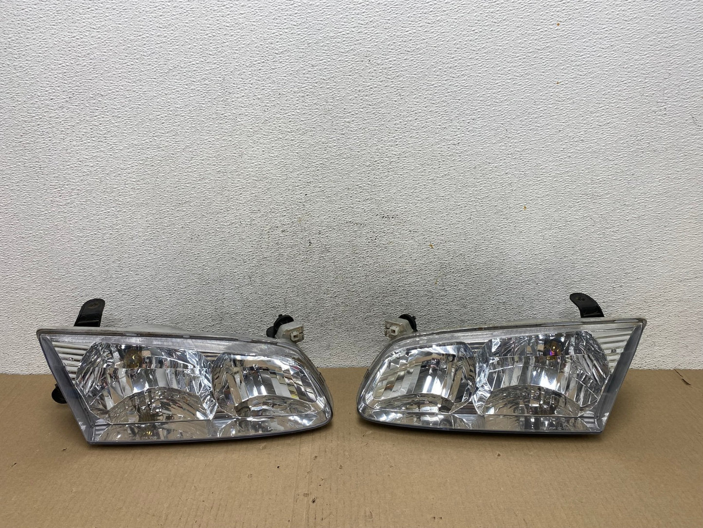 2000 to 2001 Toyota Camry Front Left+Right Side Headlights AE9486 LK0