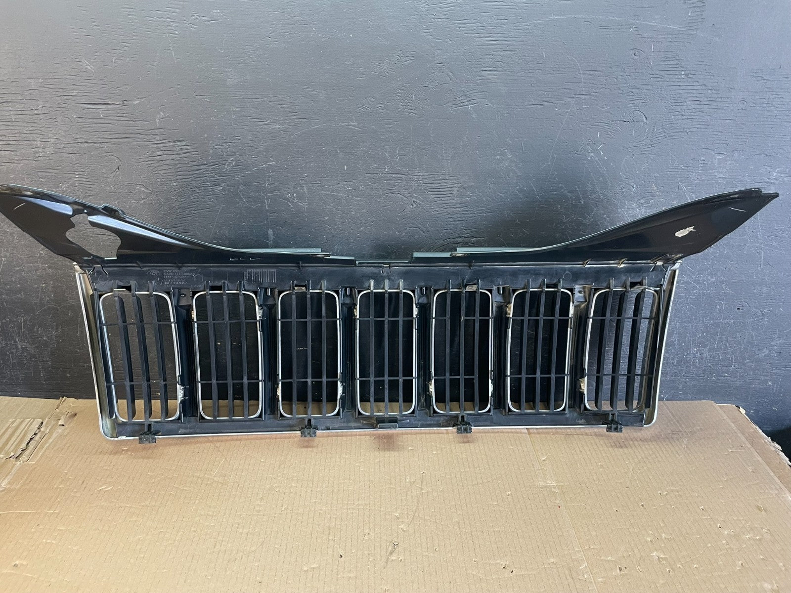 2008 2009 2010 Jeep Grand Cherokee Front Upper Grill Grille ae3603 DG3