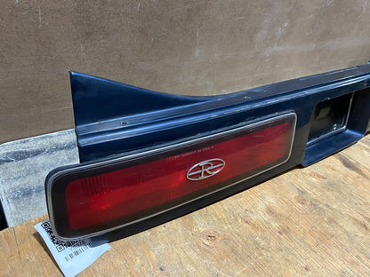 1986 to 1988 Buick Riviera Rear Tail Gate Panel Tail Light Y6378 PS1