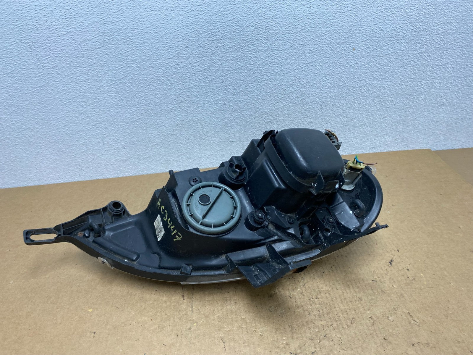 2002 - 2005 Mercedes ML ML350 ML500 Left Driver LH  Halogen Headlight AC3447 DW5