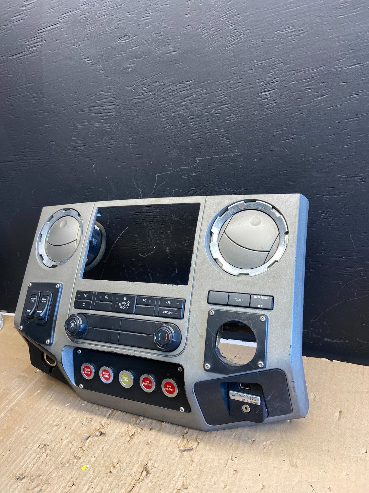 2008-2010 Ford F250 F350 Radio Climate Control Radio Dash Bezel Panel ab5894 DG3