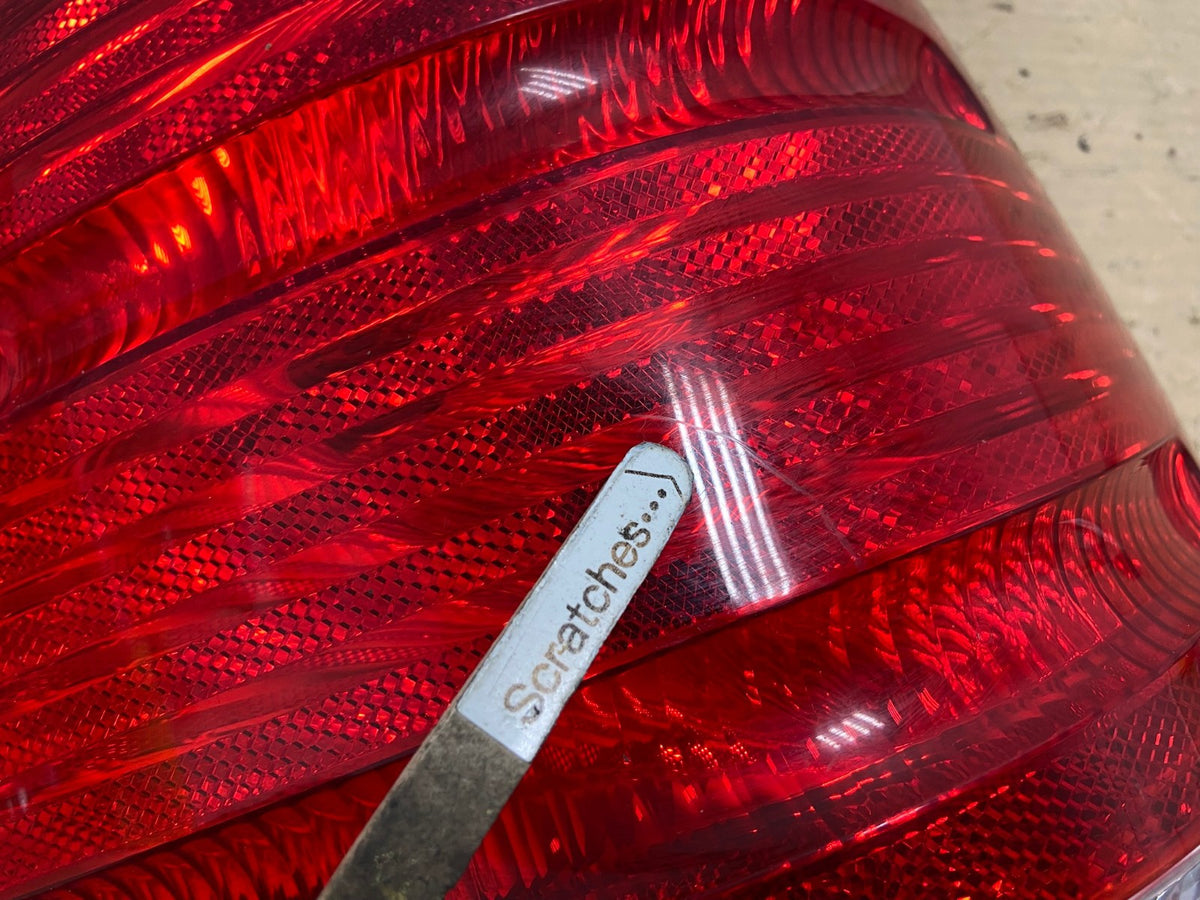 2002 to 2005 Ford Explorer Left Driver Lh Side Tail light AG8303 LK3
