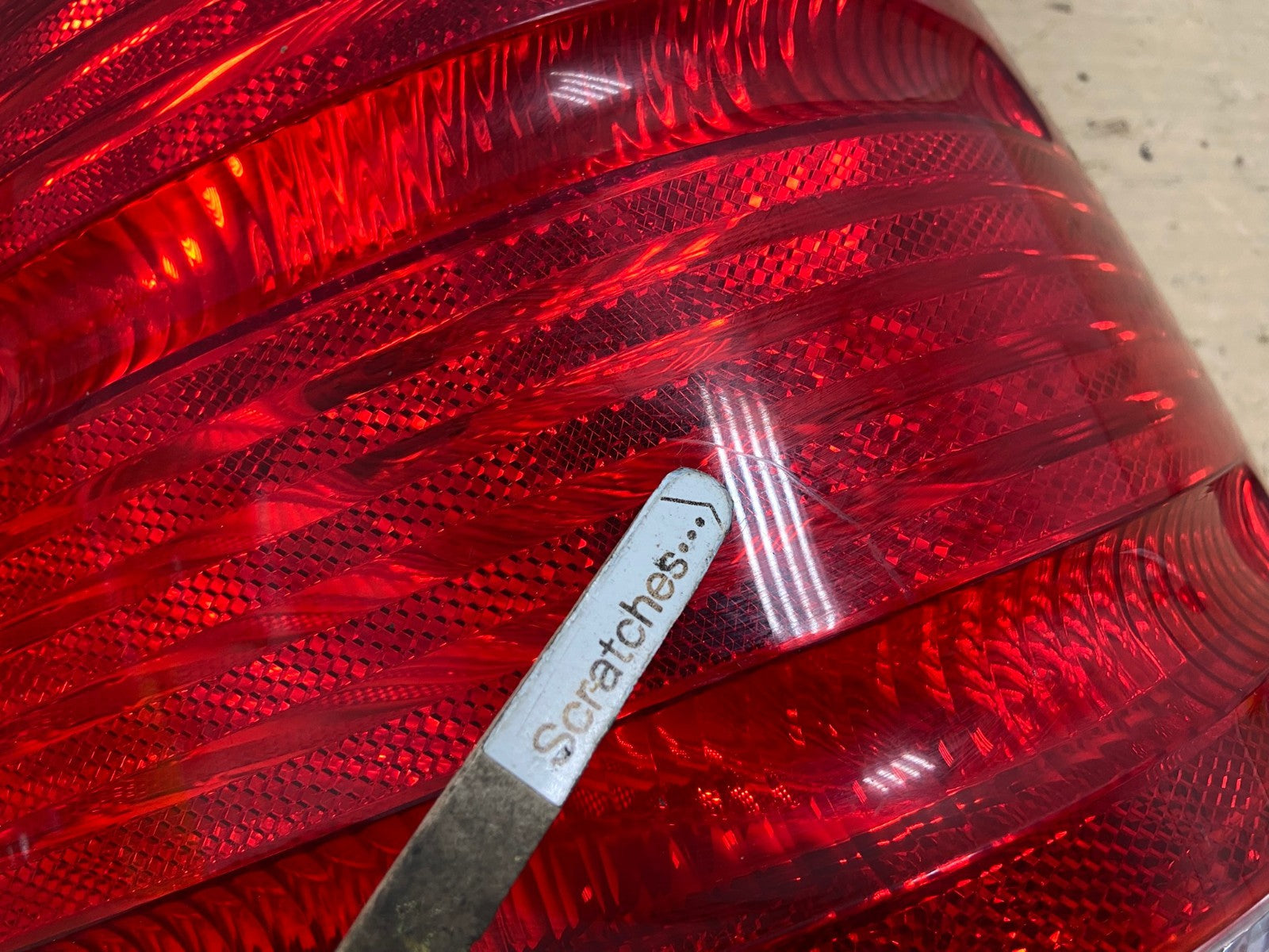 2002 to 2005 Ford Explorer Left Driver Lh Side Tail light AG8303 LK3