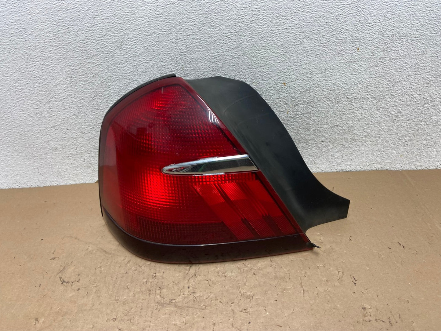 1998 - 2002 Mercury Grand Marquis Left Driver Lh Side Tail Light AG4463 LK0