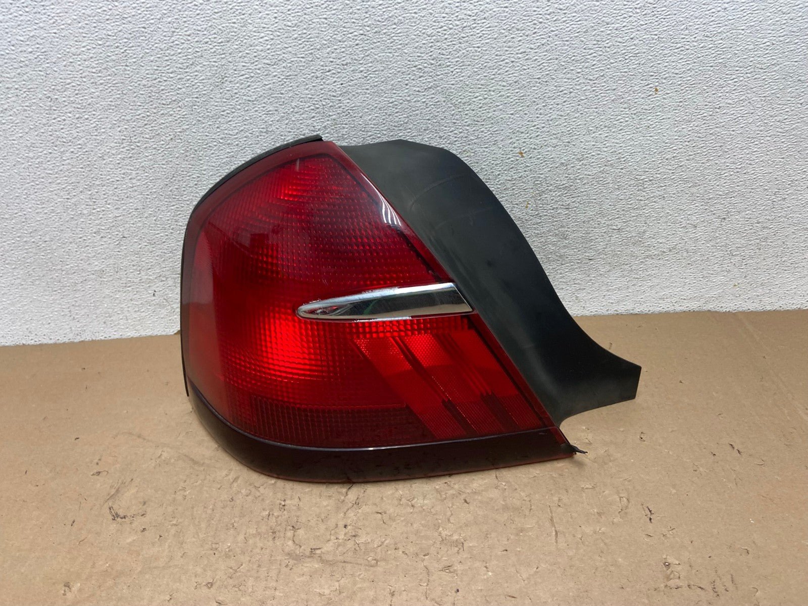 1998 - 2002 Mercury Grand Marquis Left Driver Lh Side Tail Light AG4463 LK0