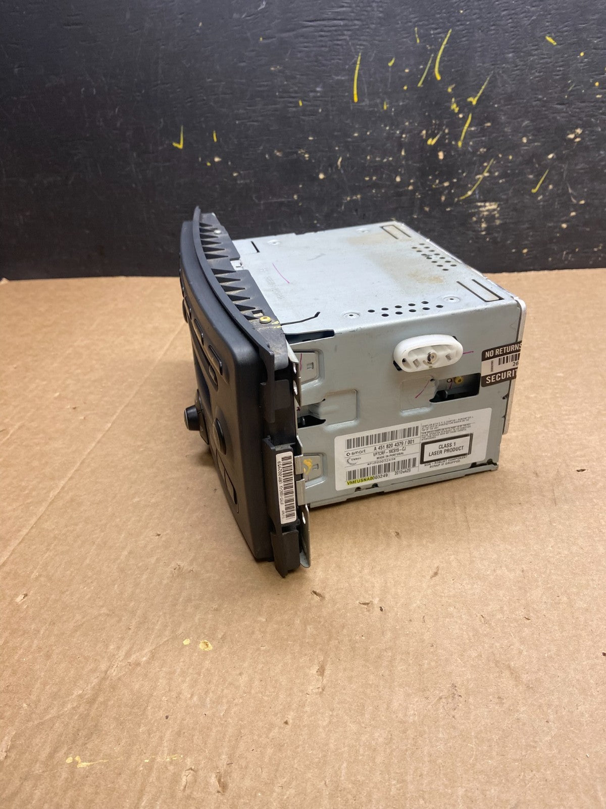 2008-2013 Smart Fortwo AM/FM Radio Receiver 6 CD Changer  X6575 DG2