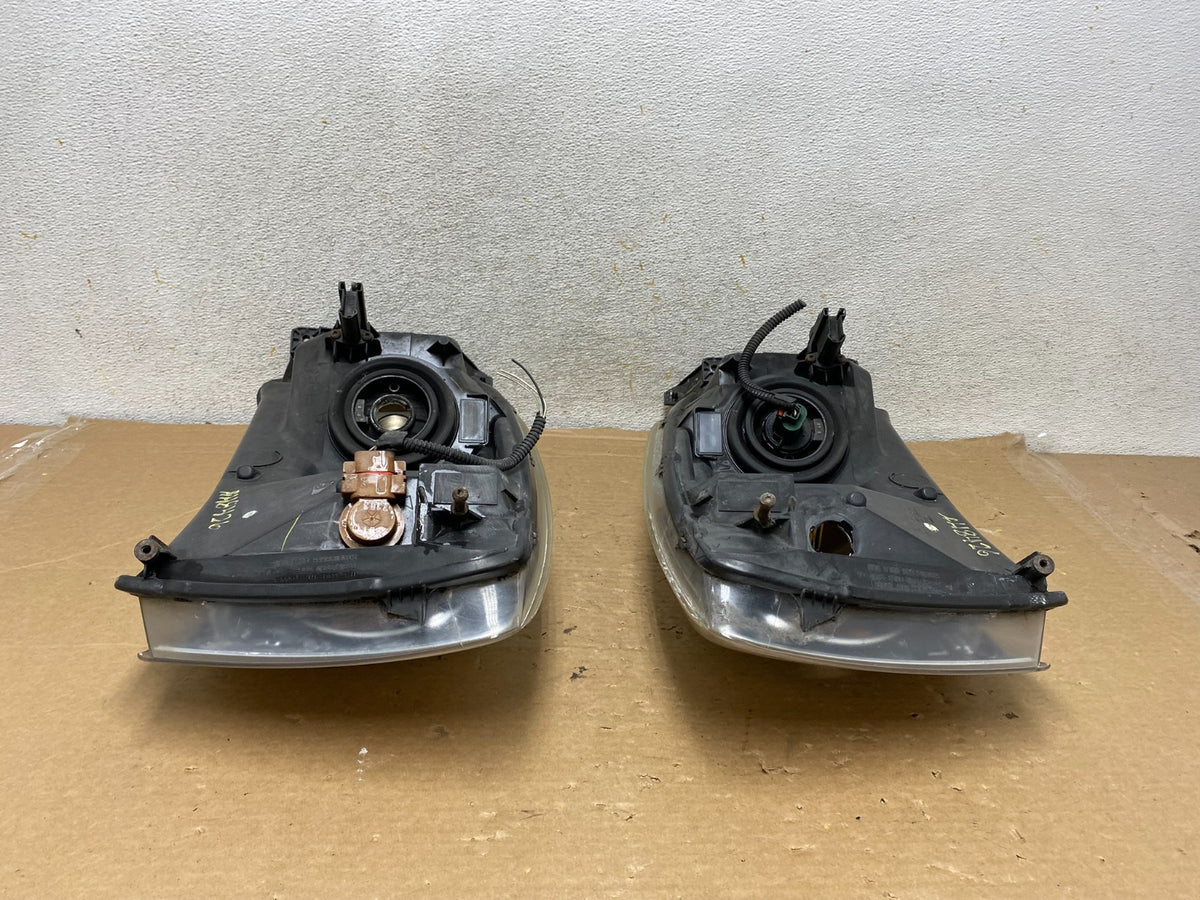 2006 to 2008 Dodge Ram Left+Right Side Set Halogen Headlights AH8426 DW9
