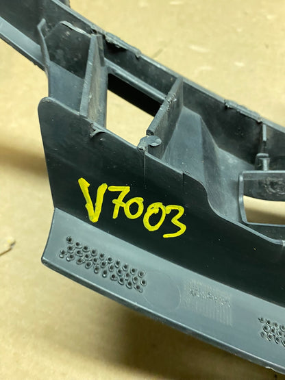 2009 2010 2011 Audi A6 Front Bumper Grille Bracket Retainer V7003 DG7