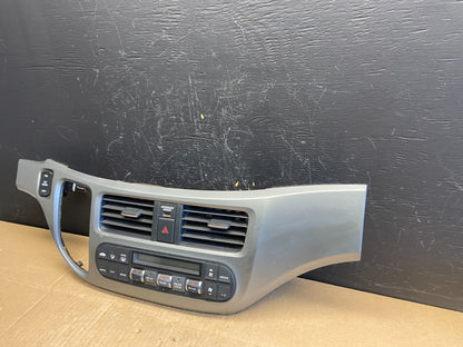 2005 to 2010 Honda Odyssey  Radio Climate Control Dash Trim Bezel Oem AB9785 DG2