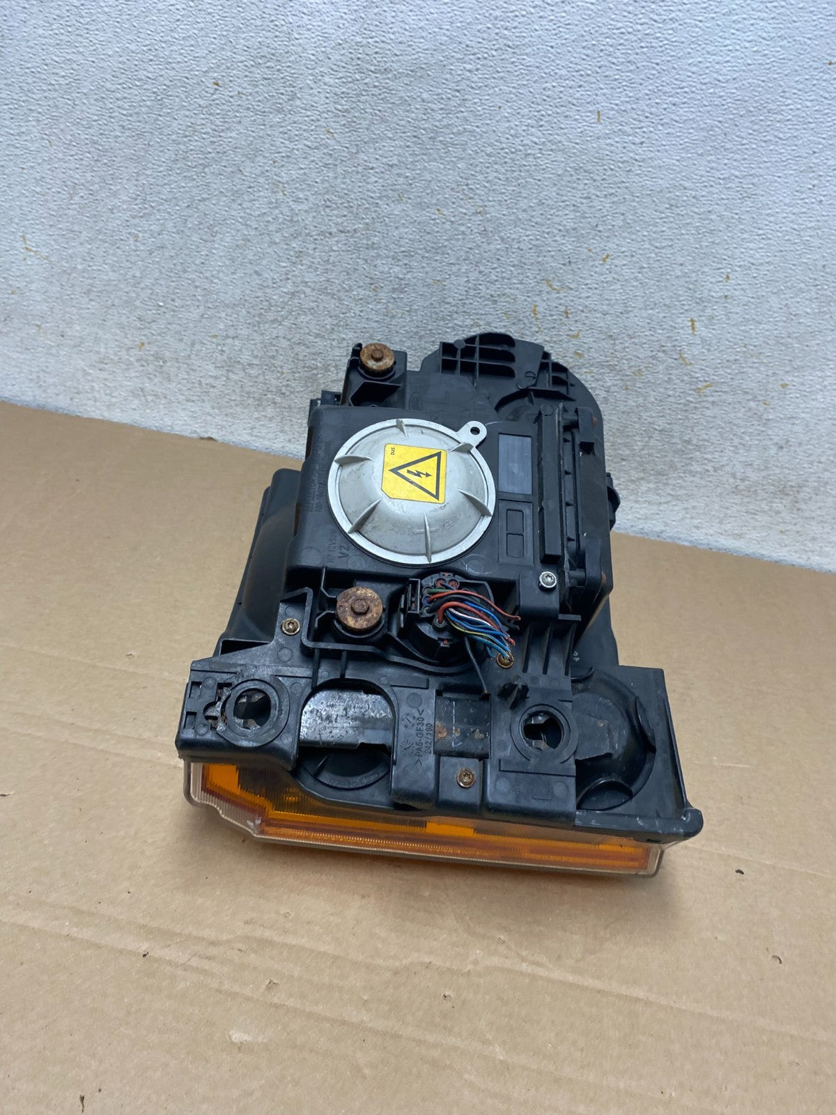 2005 - 2009 Land Rover Lr3 Left Driver LH Side Xenon Headlight AH9325 DW8