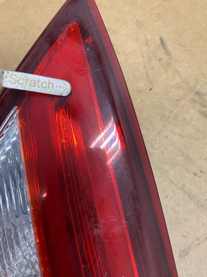 2015 to 2017 Chrysler 200 Sedan Right Passenger  Inner Tail Light Oem X5001 DW3