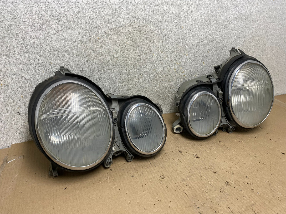 2000-2002 Mercedes E E320 E430 Left+Right Halogen Headlights AH5960 DW1