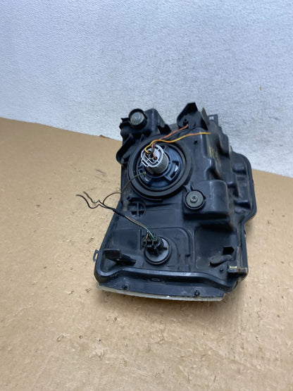 2004 - 2008 Mitsubishi Endeavor Headlight Left Driver Lh Side AF8141 DW9