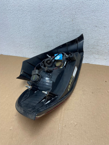 2000 - 2003 Mercury Sable Sedan Right Passenger Rh Side Tail Light AD7908 LK5
