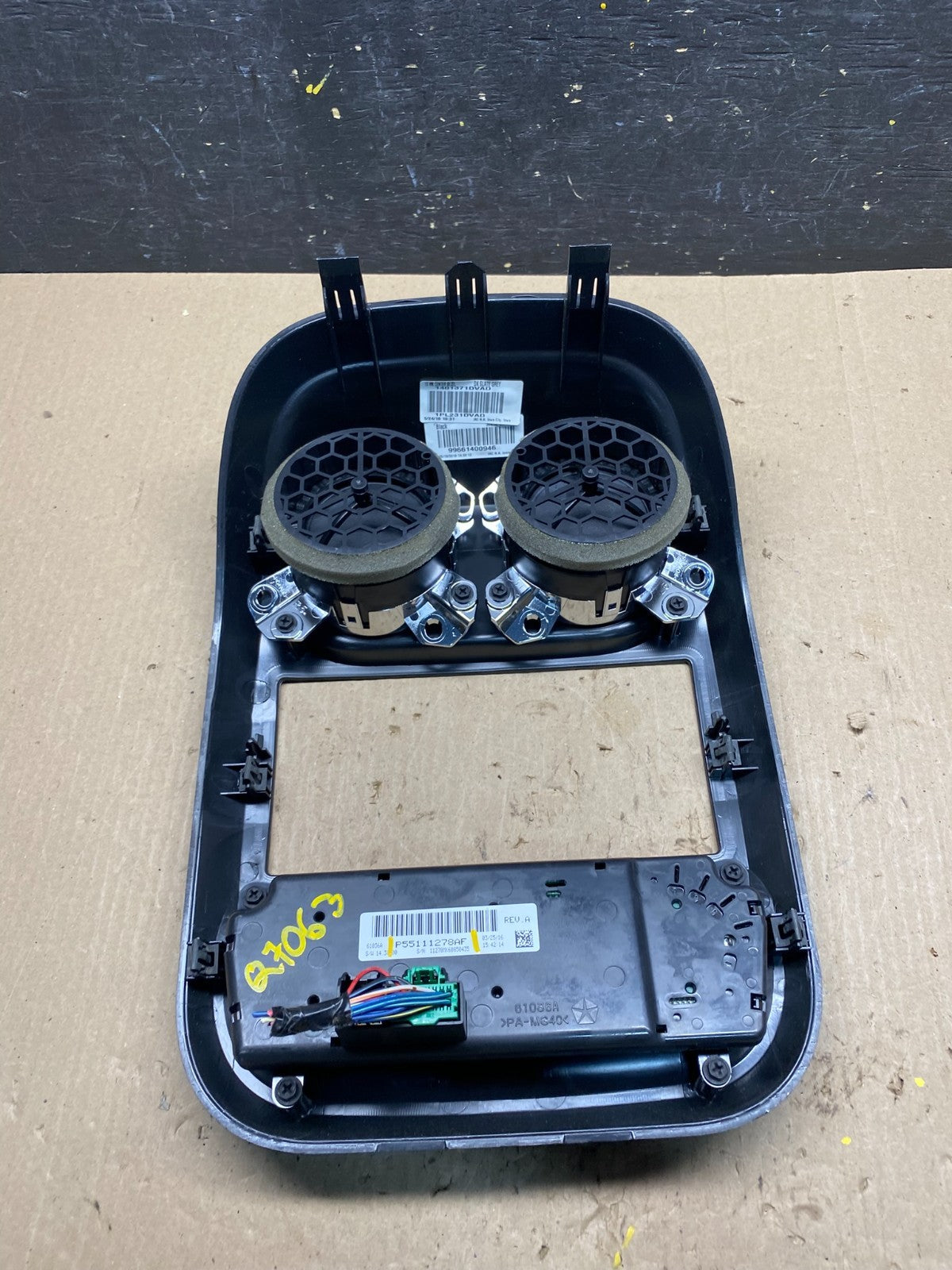 2011 to 2017 Jeep Compass Dash Climate Temperature Control Radio Bezel Q7063 DG5