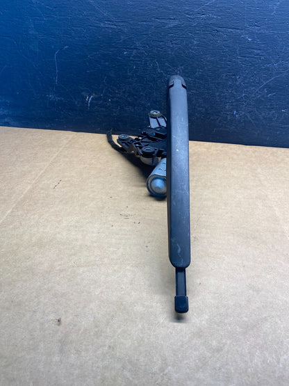 2020 to 2023 Ford Explorer Rear Windshield Wiper Motor AD7460 DG2